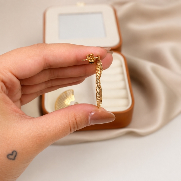 Brinco Meia Lua Elegance - Dourado
