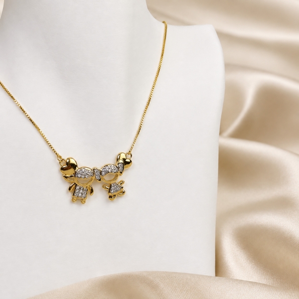 Colar Feminino Casal Filhos Cravejado